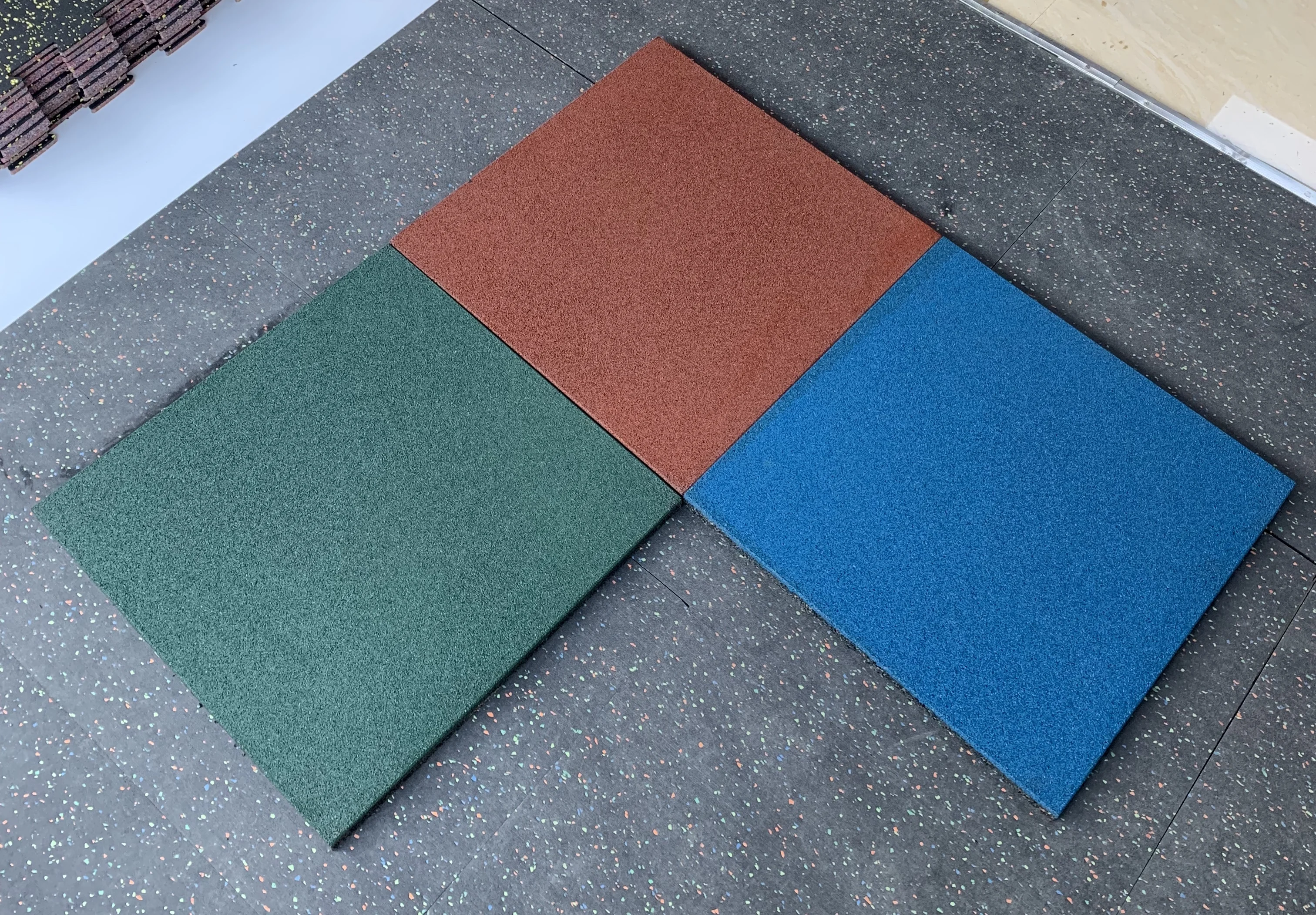 Kids Flooring Tiles Rubber Colorful Floor Mats Backyard Sidewalk Decoration Creative Rubber Mat For Car Parking For Outdoor