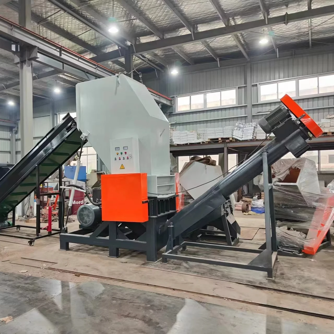 Exclusive drum plastic crusher machine winding film Motor 45KW plastic drum crusher machine
