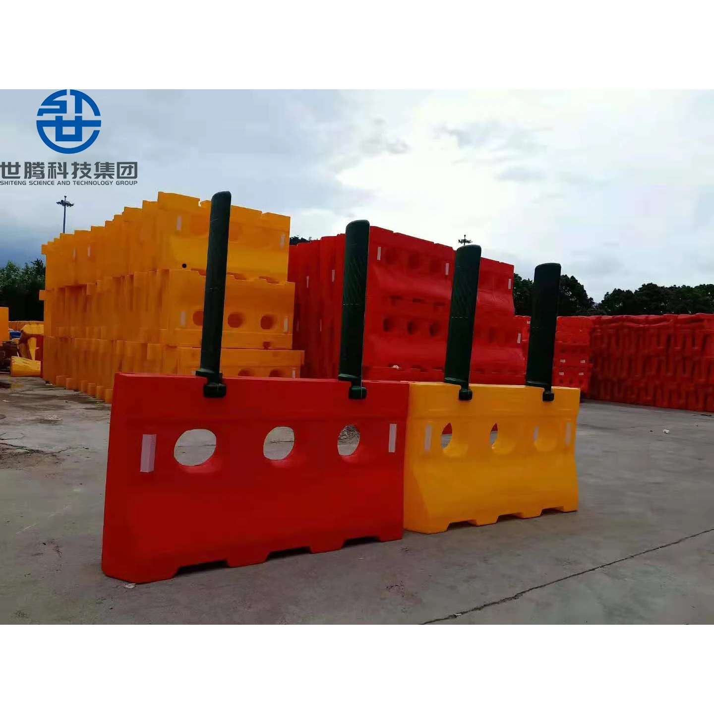 Yellow/red Plastic New Jersey Road Traffic Safety Barrier  Manufacturer of the customizable Water barrier