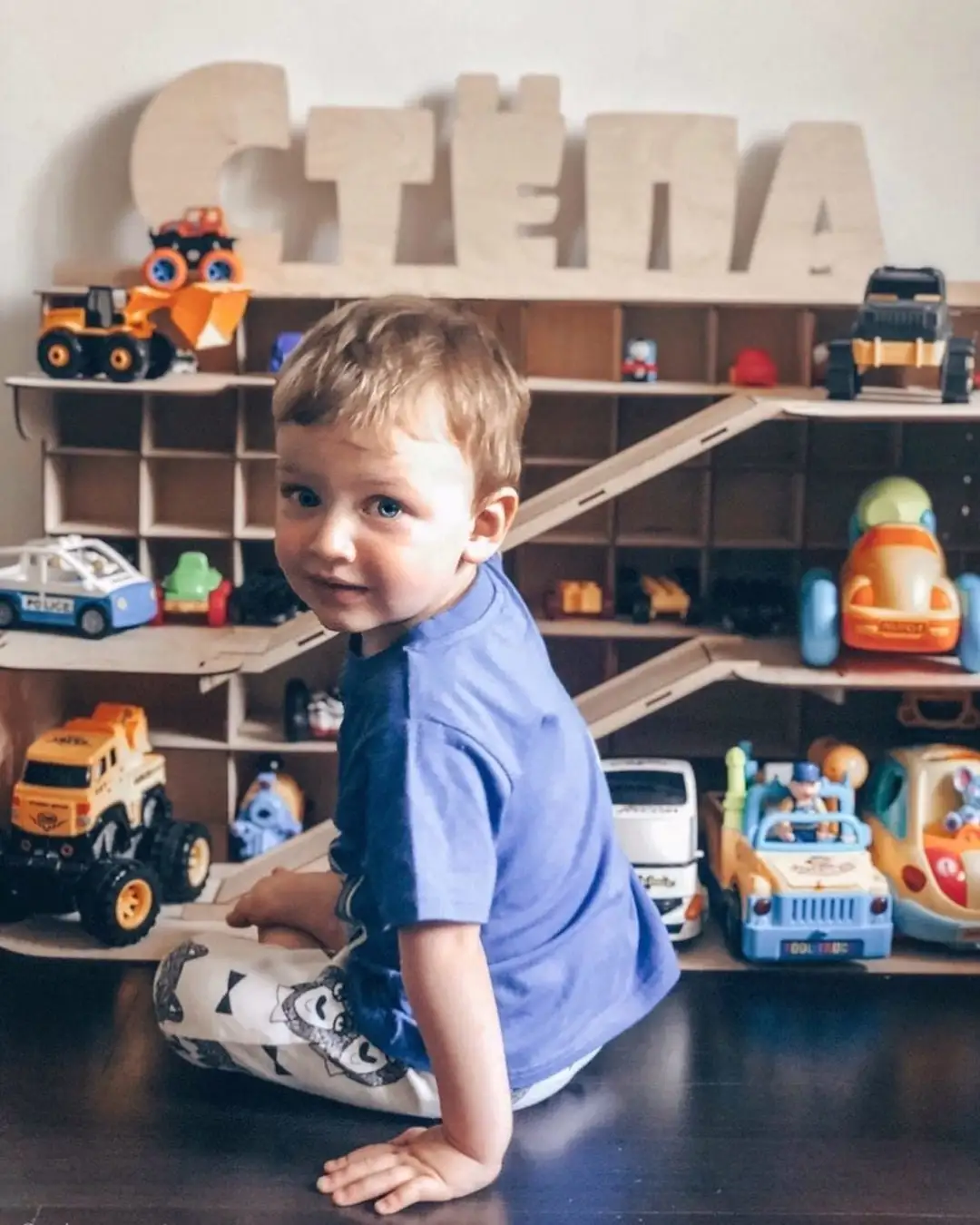 Toddler children kids wooden white wooden cube shelf toy storage cabinet for home