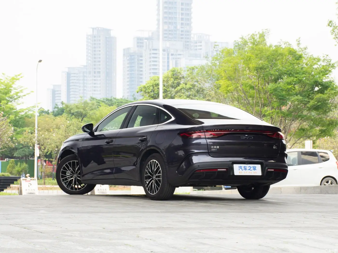 2024 байд QIN L DM-I 60 км EV Basic Edition гибридный Электрический 602 4wd Авто китайский седан Новый энергетический автомобиль в Узбекистане