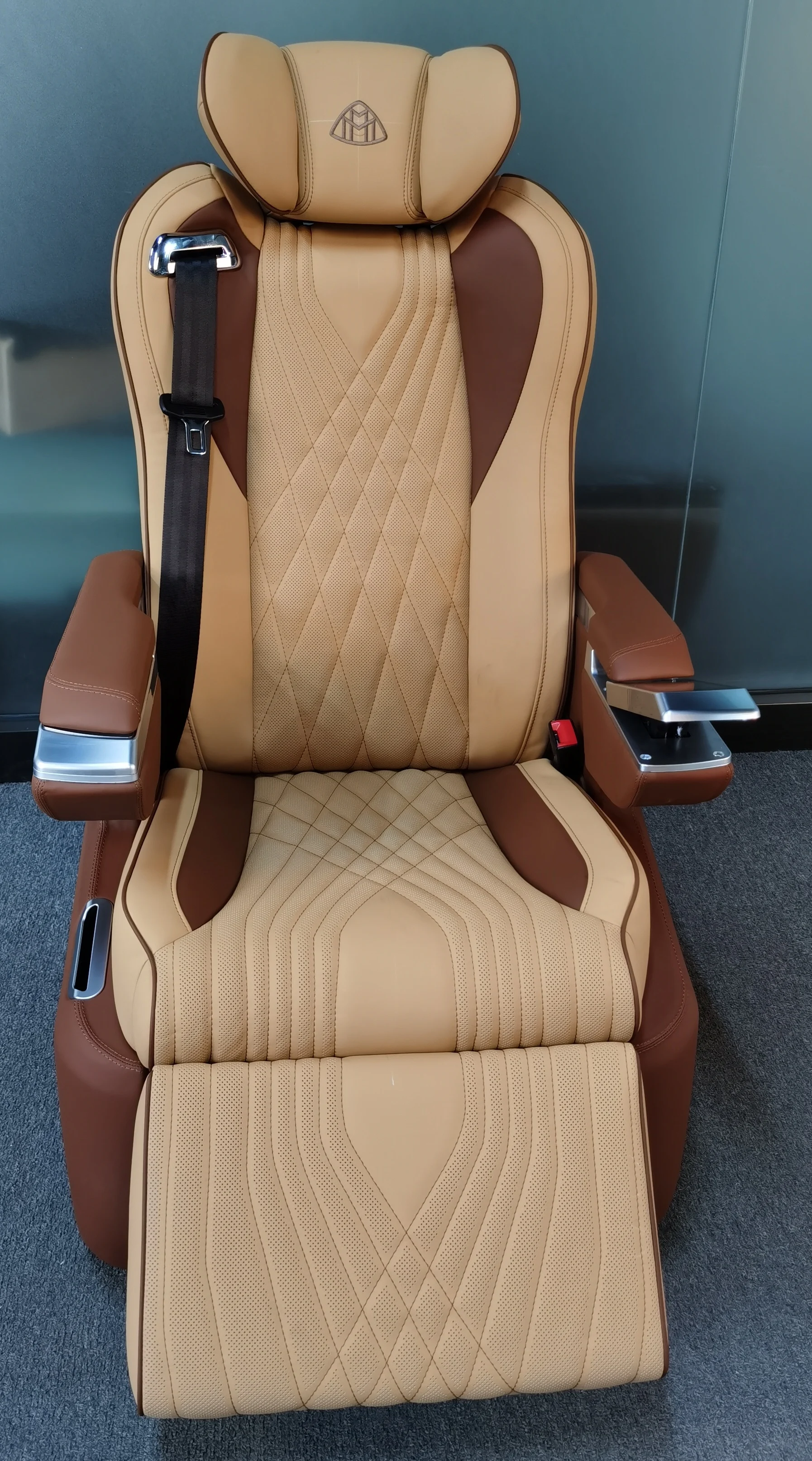 
Factory Power car parts car Interior seat parts Electric seat for MINIBUS LUXURY VIP CARS AND VANS 