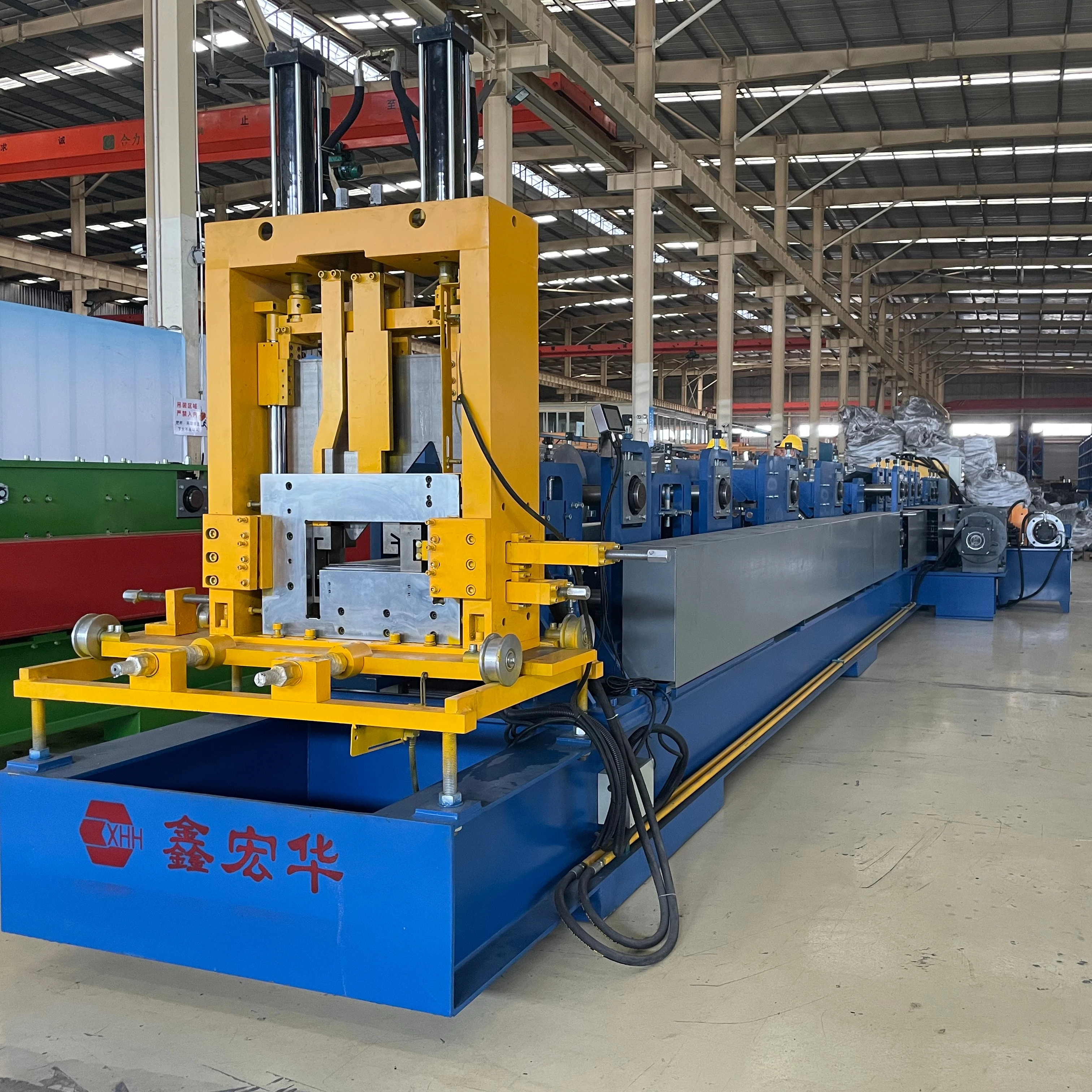 Adjustable Purlin Steel Roll Forming Machine