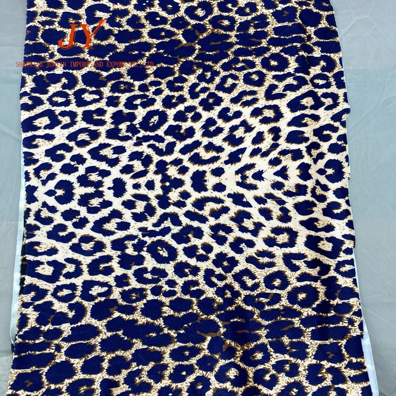 
China Manufactory soft hand feeling leopard print fabric fabric cloth velvet velvet fabric for clothing 