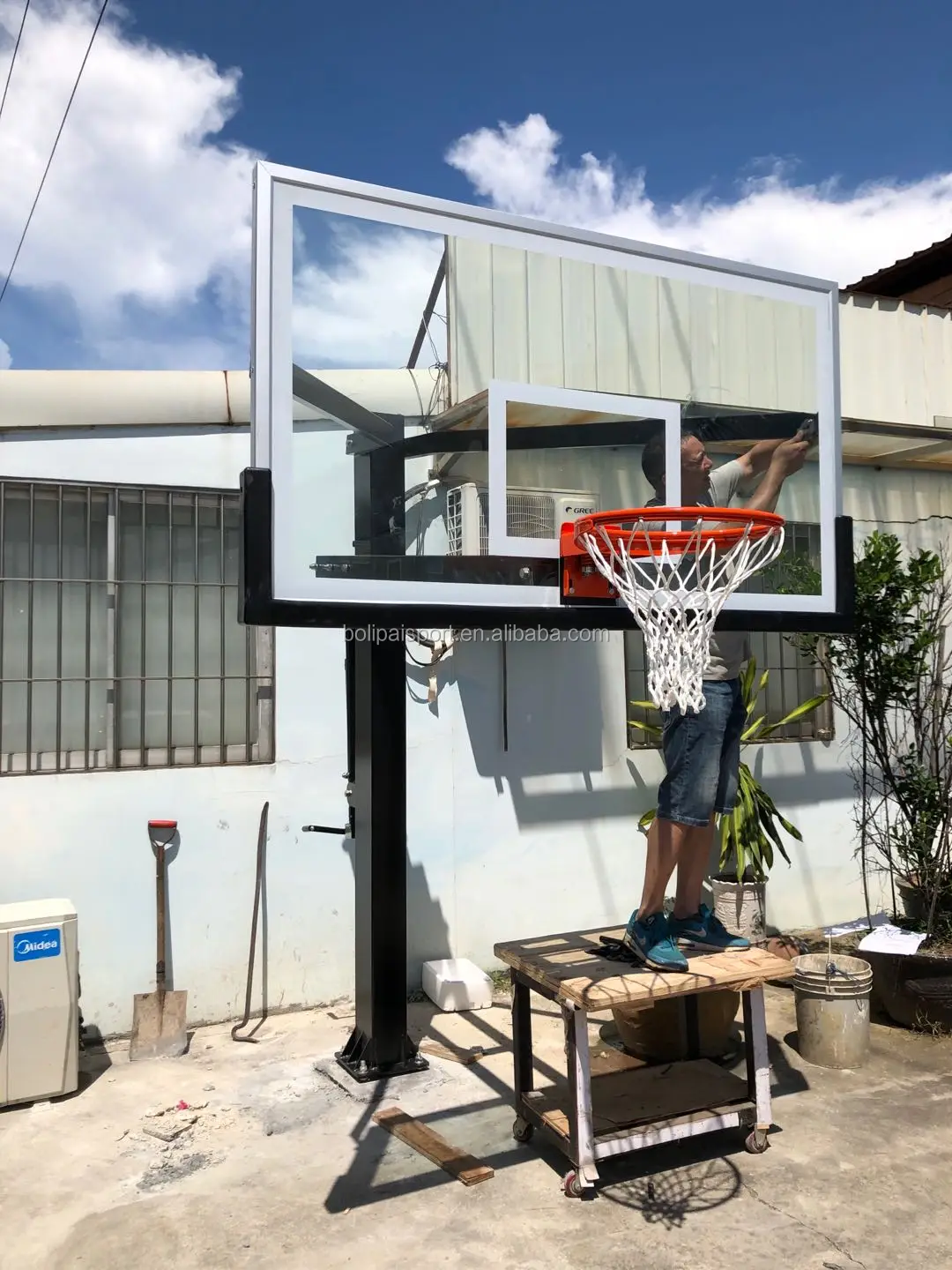 Factory molten basketball equipment inground steel basketball hoop for training