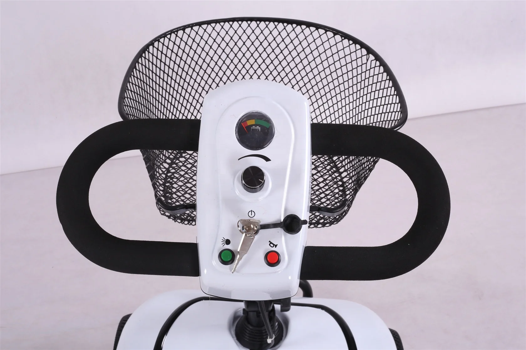 CHEAP ELECTRIC MOBILITY SCOOTER WITH FOUR WHEEL