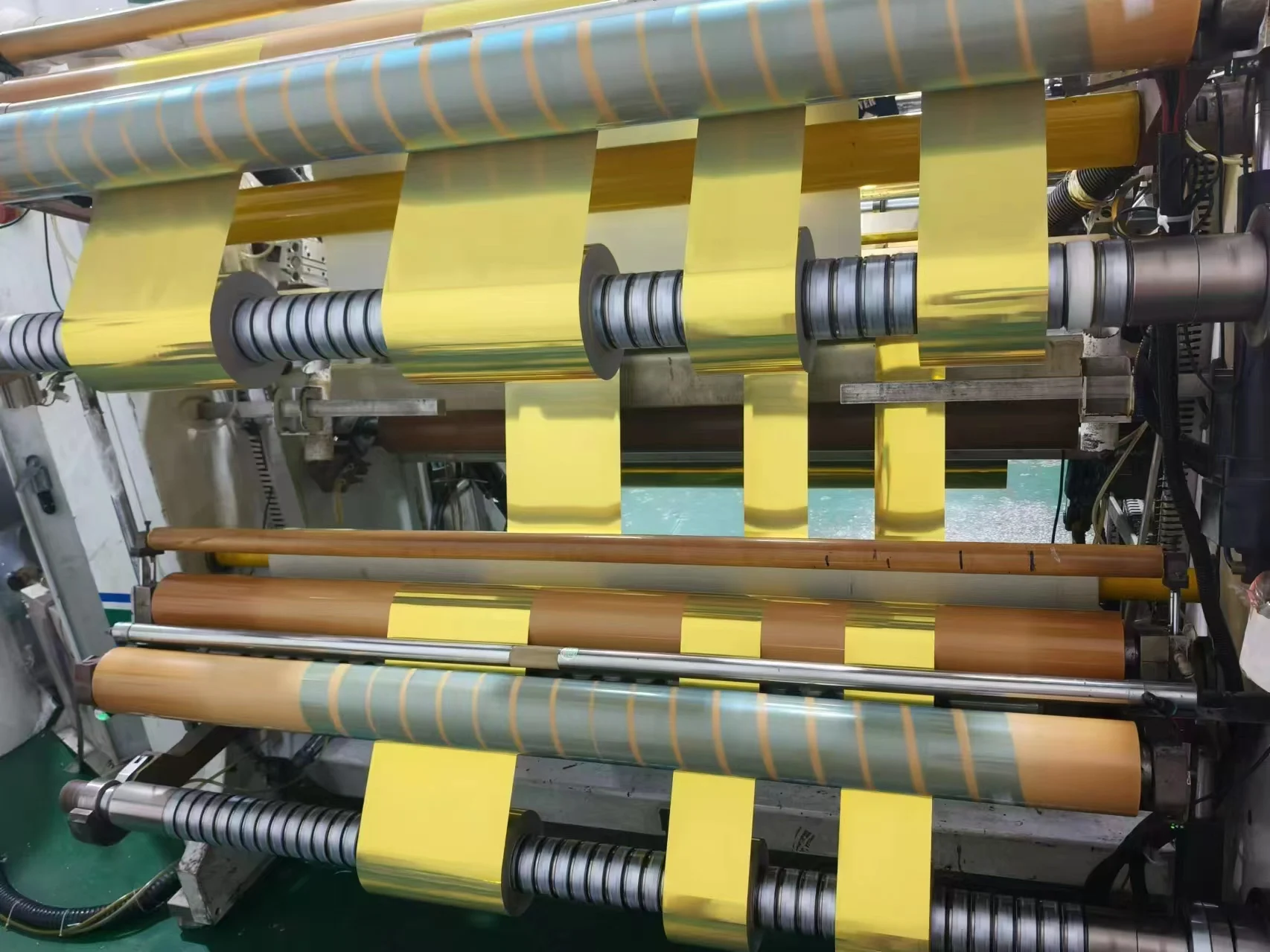 SZJOHNSON  film golden silver for uv label sticker printing self adhesive bopp film