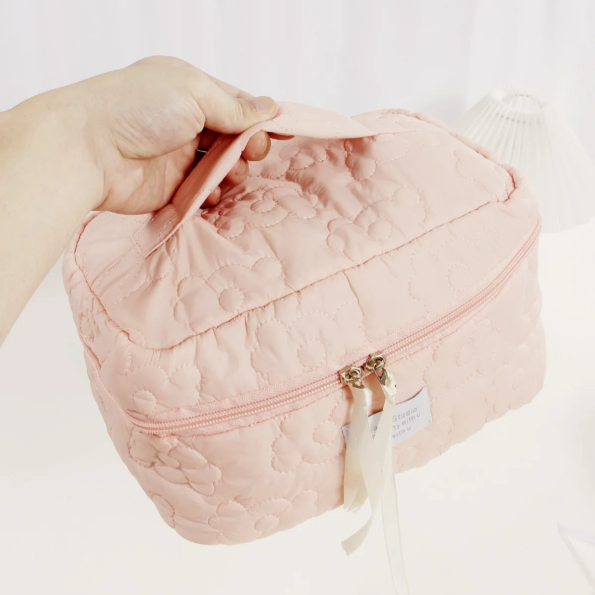 New Flower Pattern Female Makeup Bag Toiletries Organizer Zipper Quilted Cosmetic Pouch Travel Wash Make Up Bag for Women