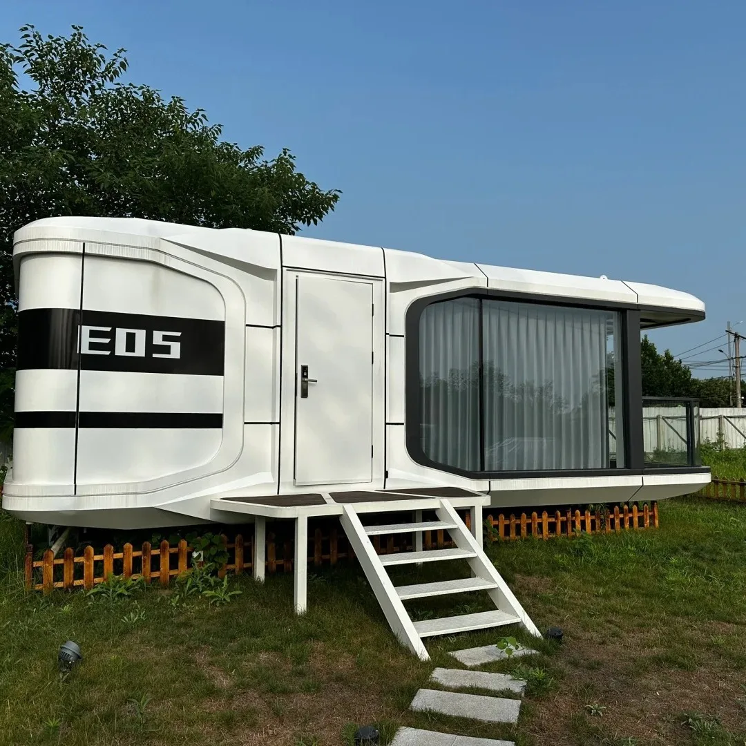 Luxury Prefabricated Easy Installation Solar Prefab House Mobile Space Capsule House For Sale
