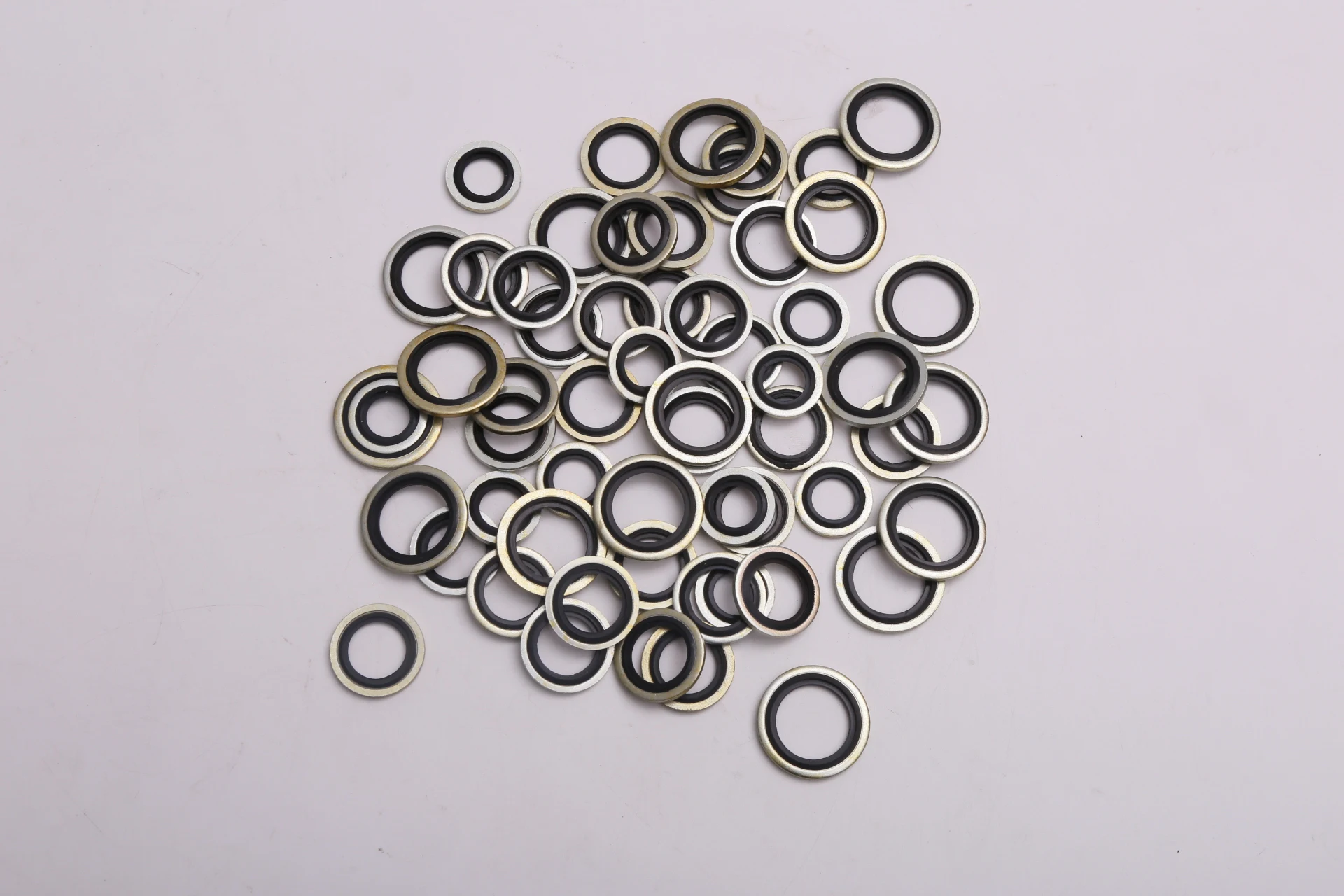 Manufacturers Standard Parts Compound Gasket Metal Seals Adhesive Gasket Combination Oil Seal