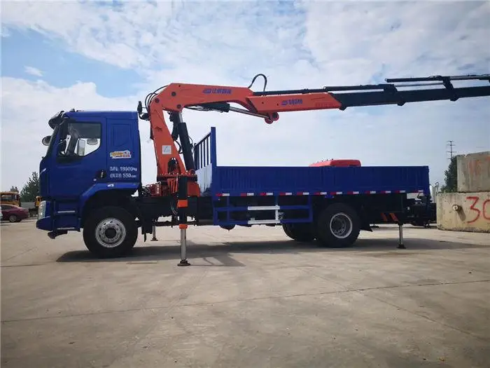 Китайский производитель 10 колес 6x4 6x6 6WD автокран с прямым краном 8 тонн 12