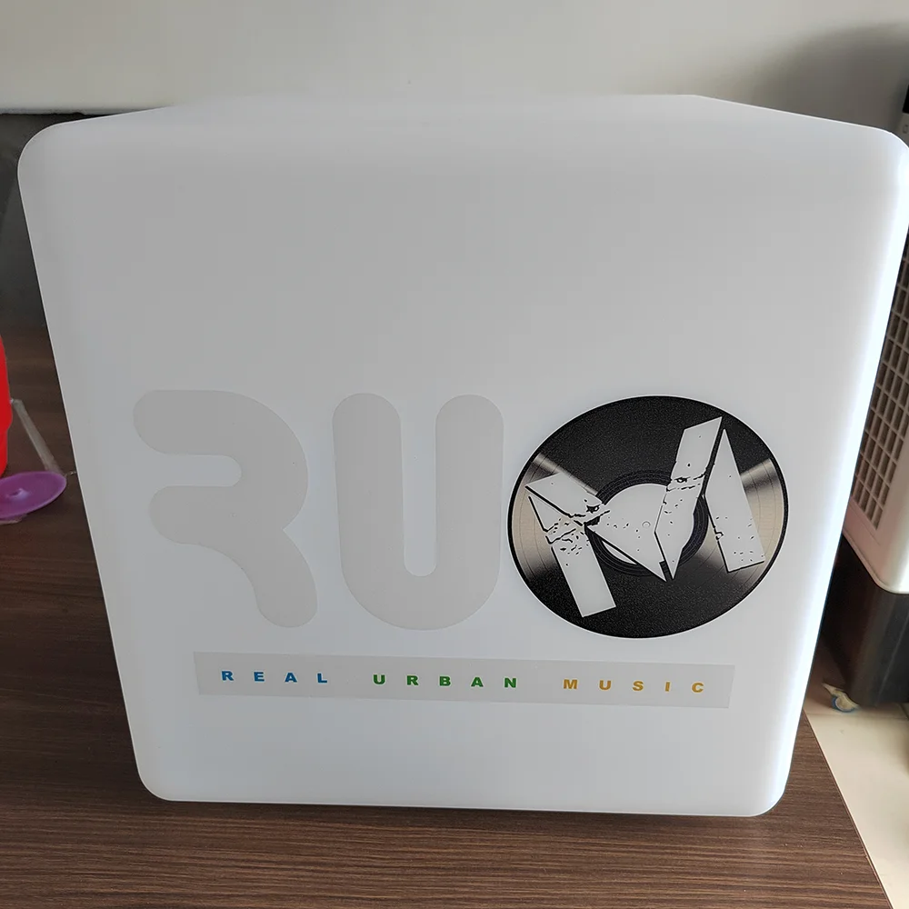 Remote RGB Color Changing 40CM Led Display Cube for Advertising Outdoor Luxury Furniture Plastic Light Up Cube Seat and Table