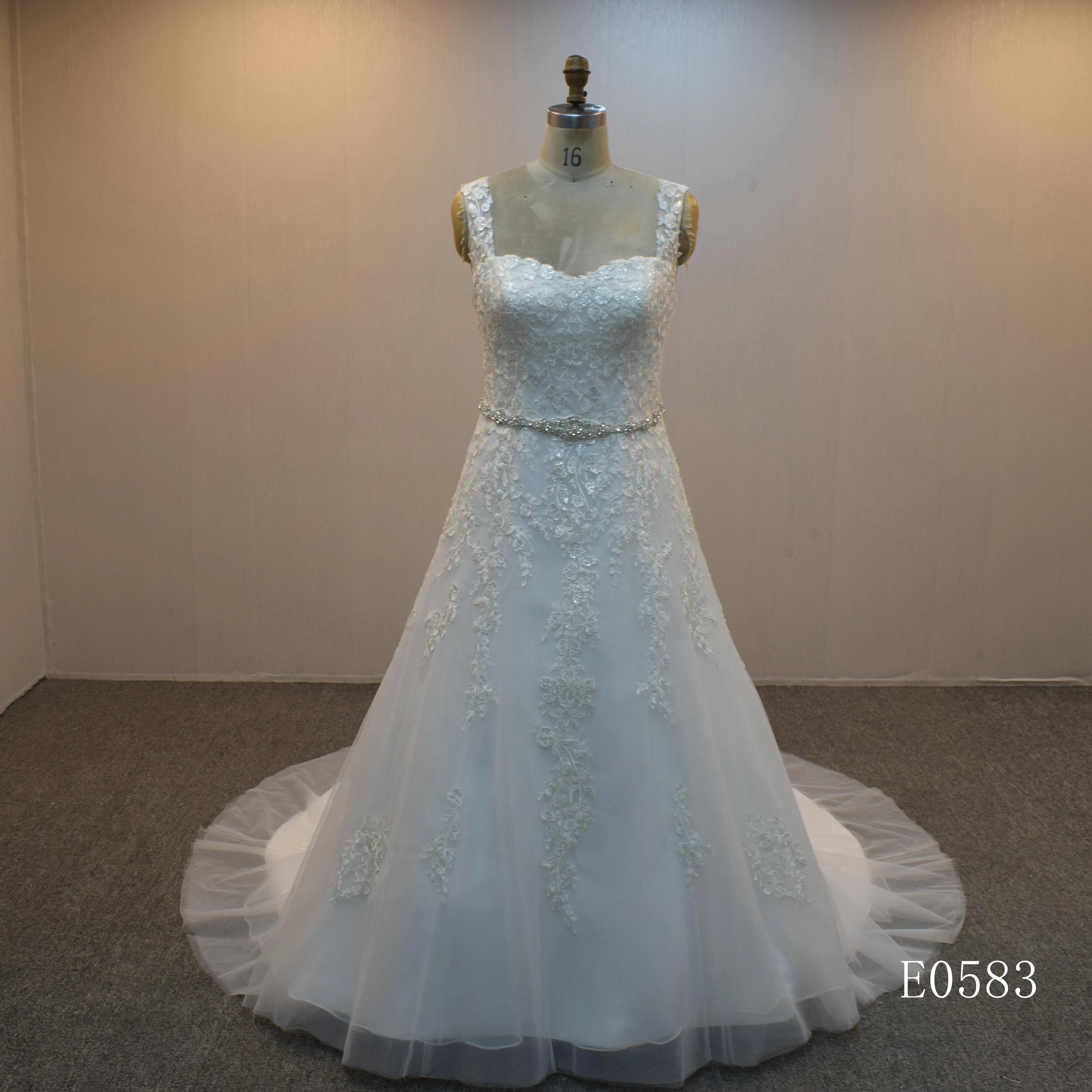 Vestidos de novia трапециевидной формы с длинным шлейфом цвета слоновой кости на шнуровке вырез спине свадебное платье Милая без рукавов