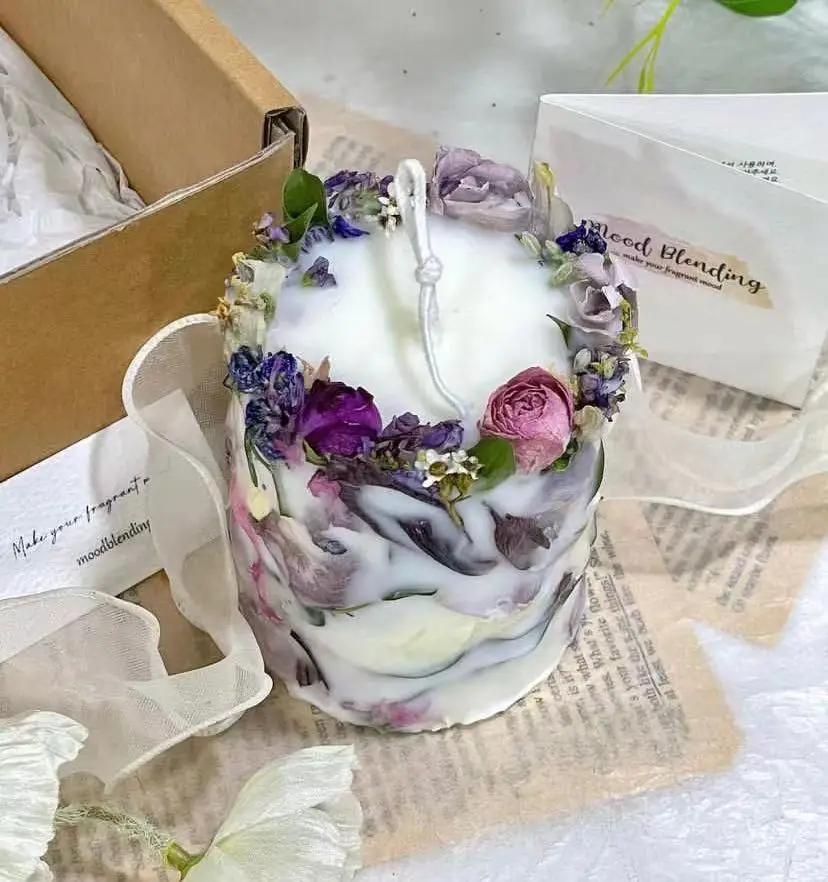 Romantic Rose Dried Flowers Cylinder Aromatherapy Luxury soy wax scented candle with  dry flower