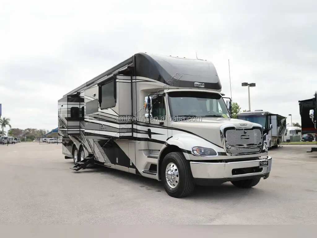 2020 2021 2022 2023 2024 USED  2023 Newmar Class C RV Super Star 4061  RV Camping Motorhome