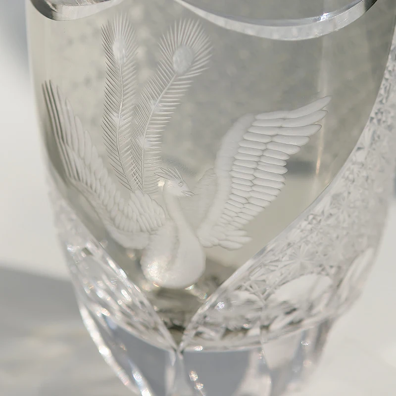 300ml Hand-Cut Beautiful Crystal Drinking Glass for Whisky and Wine Clear Glass Cup Tumbler with Engraving for Decoration