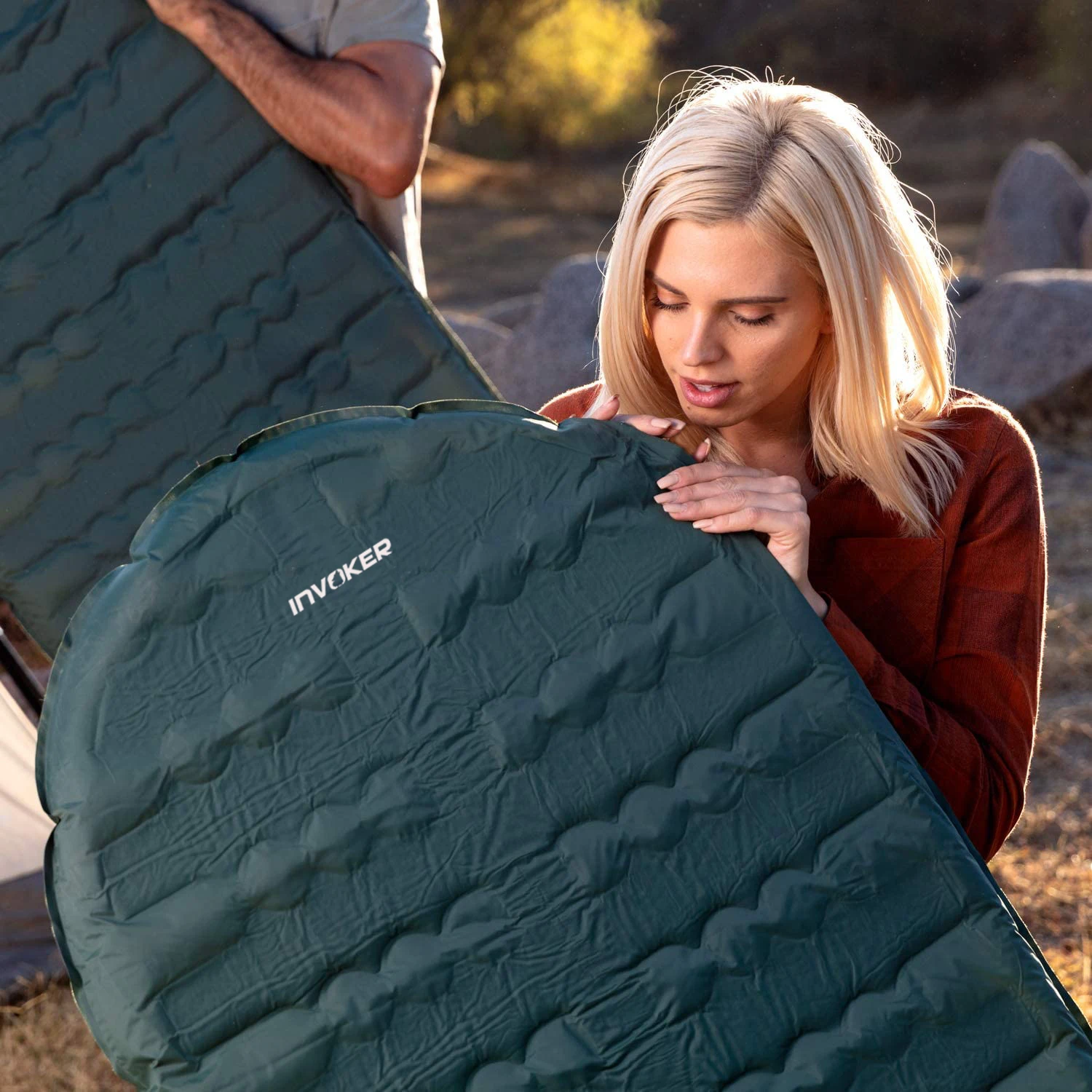 Sleeping Pad,Self-Inflating 2 Inches Camping Mat for Backpacking, Traveling and Hiking,Outdoor Waterproof Sleeping Mat