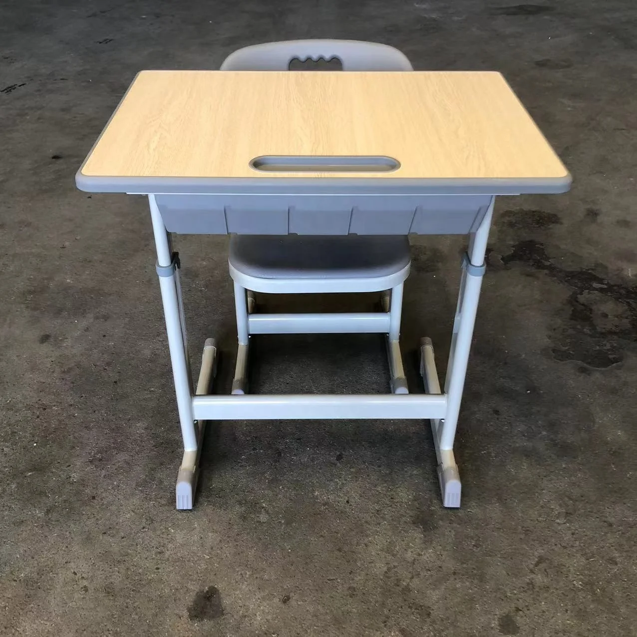 high class high quality table set with chair adjustable the  height manually use handle easy to lift