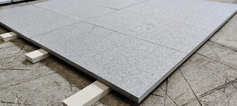 Flamed 18mm Thick China G688 Grey Granite Garden Exterior Wall Cladding Tiles 60 x 120