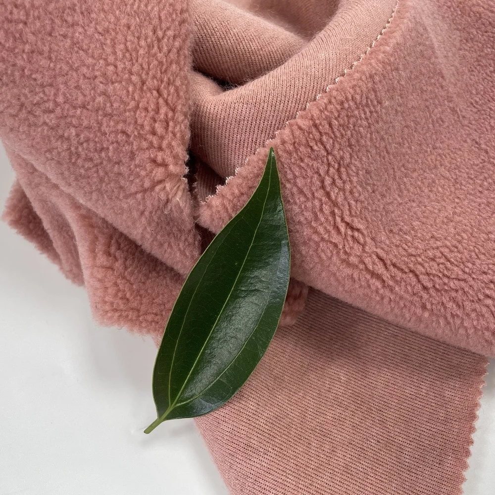 China Supply Custom Knitted Plain Lining Blanket Lay Magenta Small Wool Fleece Fabric