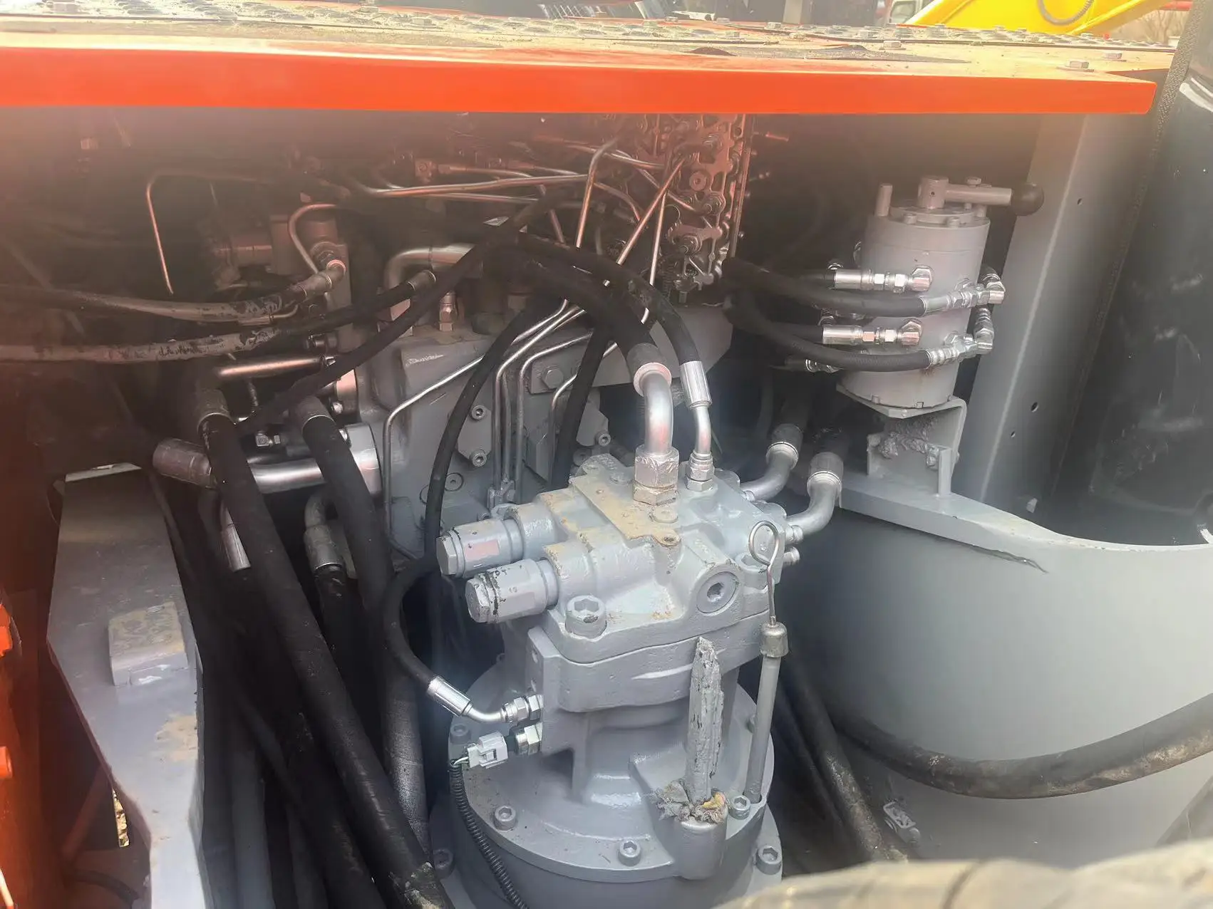 used original japan Hitachi ZX200-3g excavator