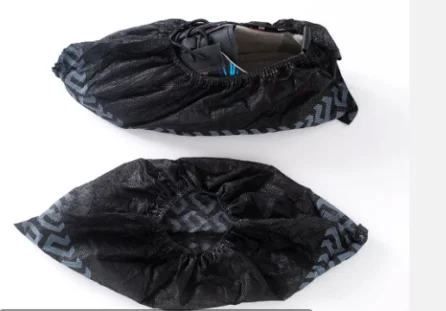 Non woven plastic pp pe black protection shoe covers cpe waterproof medical anti slip disposable shoe cover