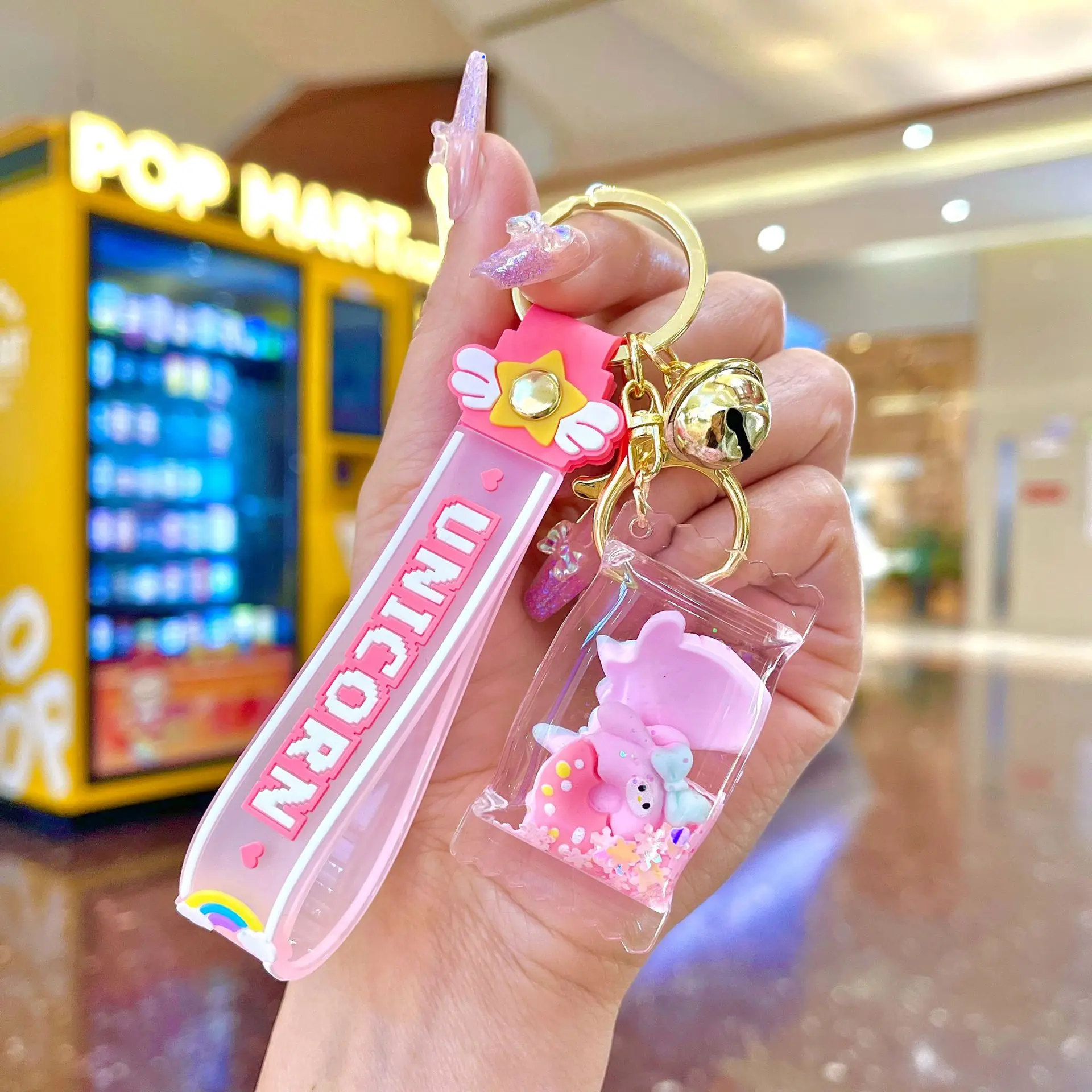 Acrylic Cute Colored Floating Doughnut Snowflake Oil Keychain Multicolor Liquid Keychain Girl Gift Bag Car Phone Pendant