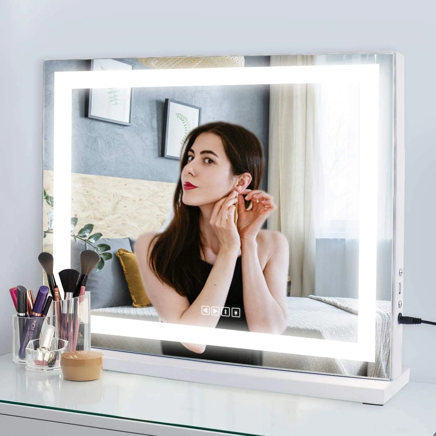 Wall Mounted Or Standing Large Hollywood Make up Mirror Led  Vanity Mirror with Speaker And Protective Power USB Charging Port