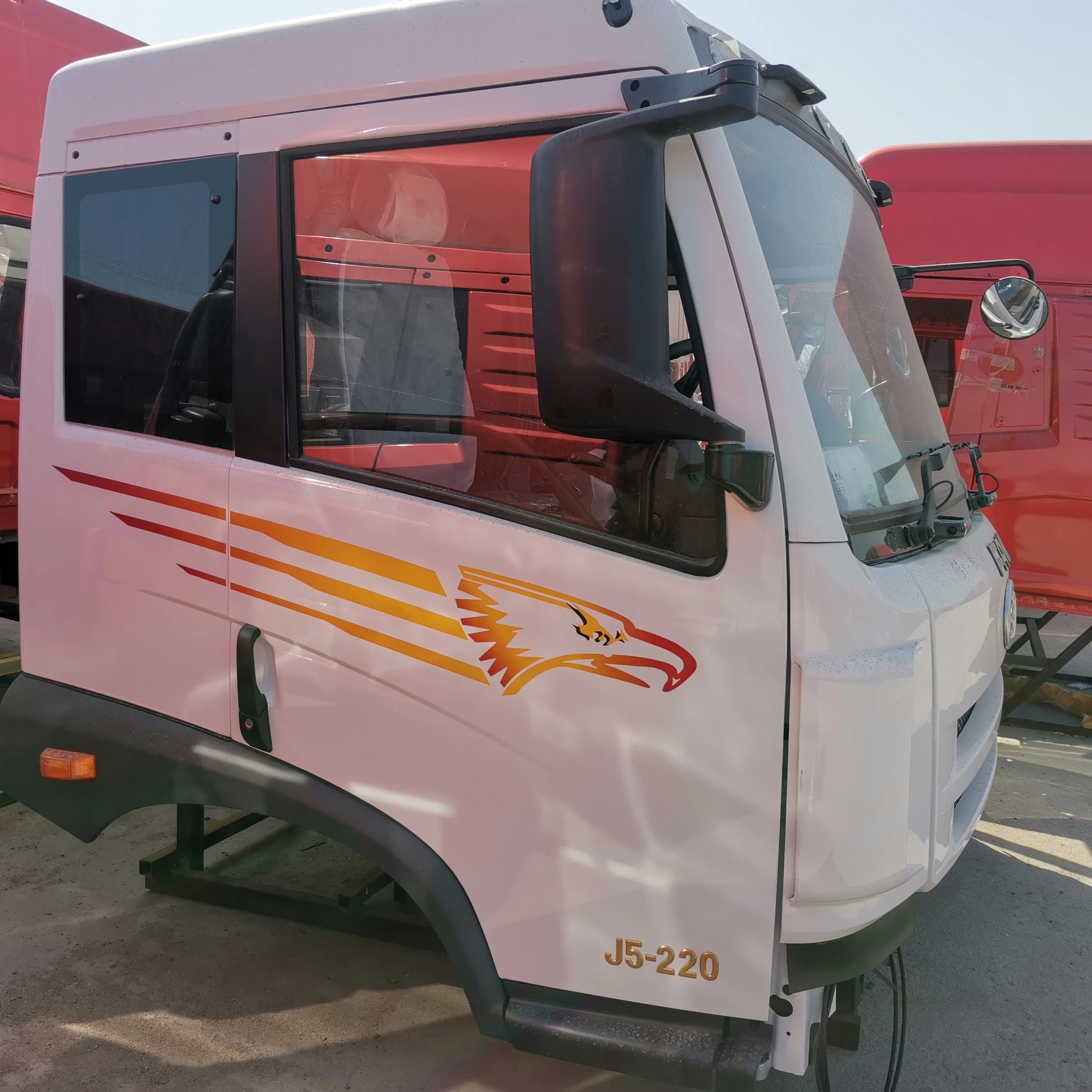  FAW кабина в сборе полная J5M-200 правый руль оригинальные