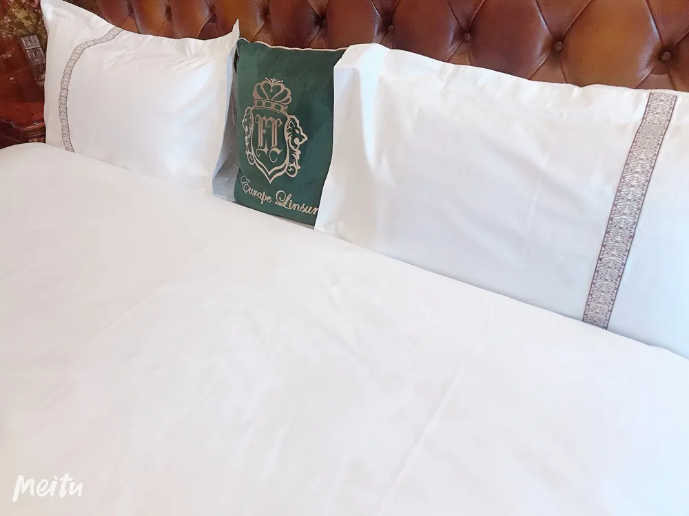 Deeda factory 300TC sateen white hotel linen size for duvet cover and bed sheets