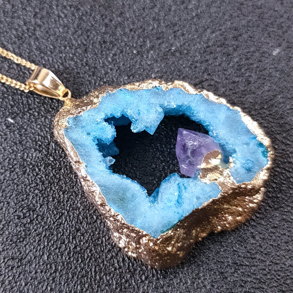 Wholesale cheap high quality Gemstone Agate  Crystal Cave Crystal Pendant