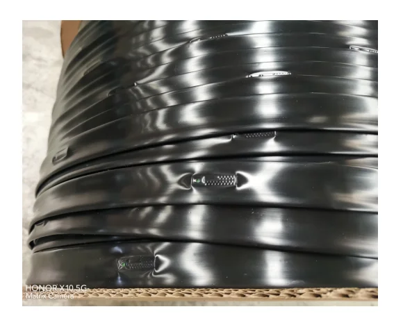 gardening water saving pe material dripping irrigation tape with flat dripers inside