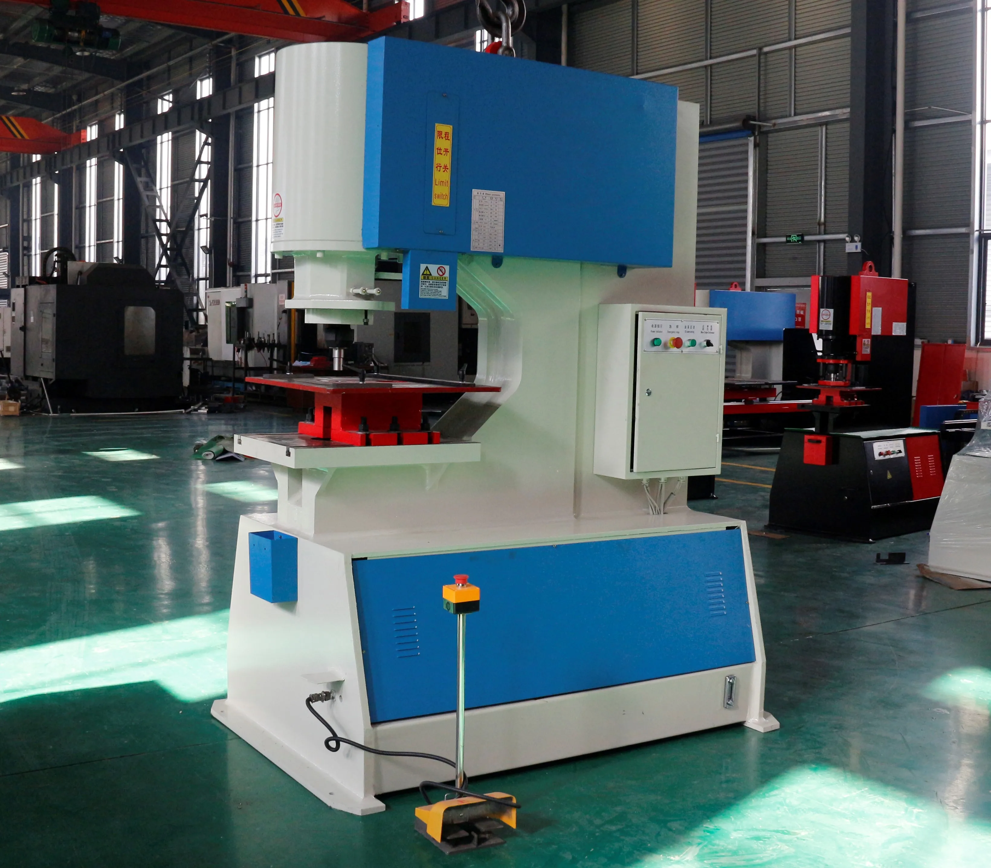 
sheet metal ironworker,hydraulic punching and shearing machine,q35 ironworker punch sets 