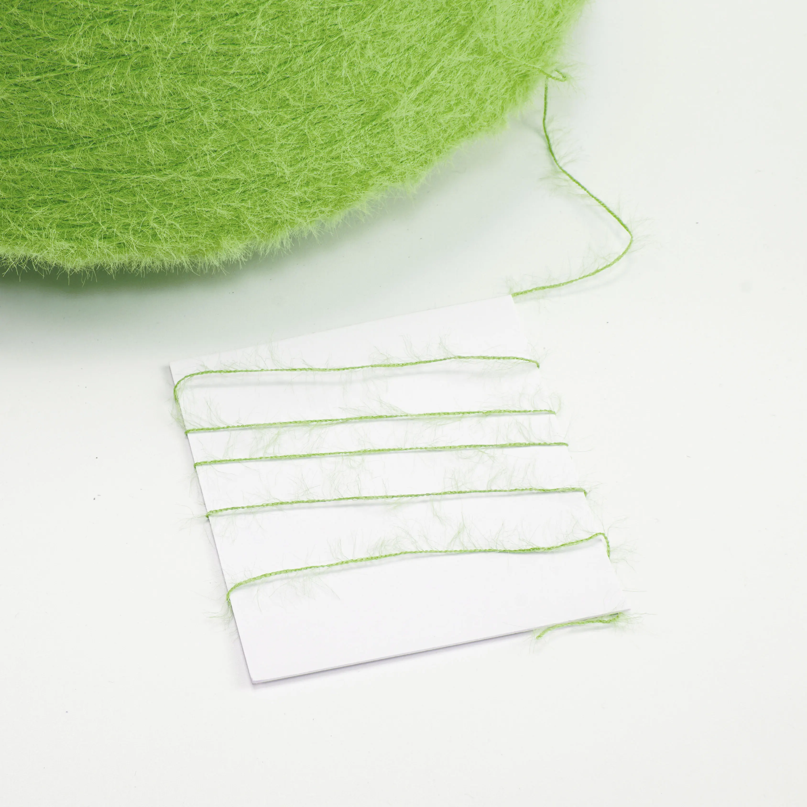 Original factory Price chunky yarn 0.5cm 0.9cm 1.3cm 2.0cm 4.0cm long hair Feather yarn 100% Nylon yarn