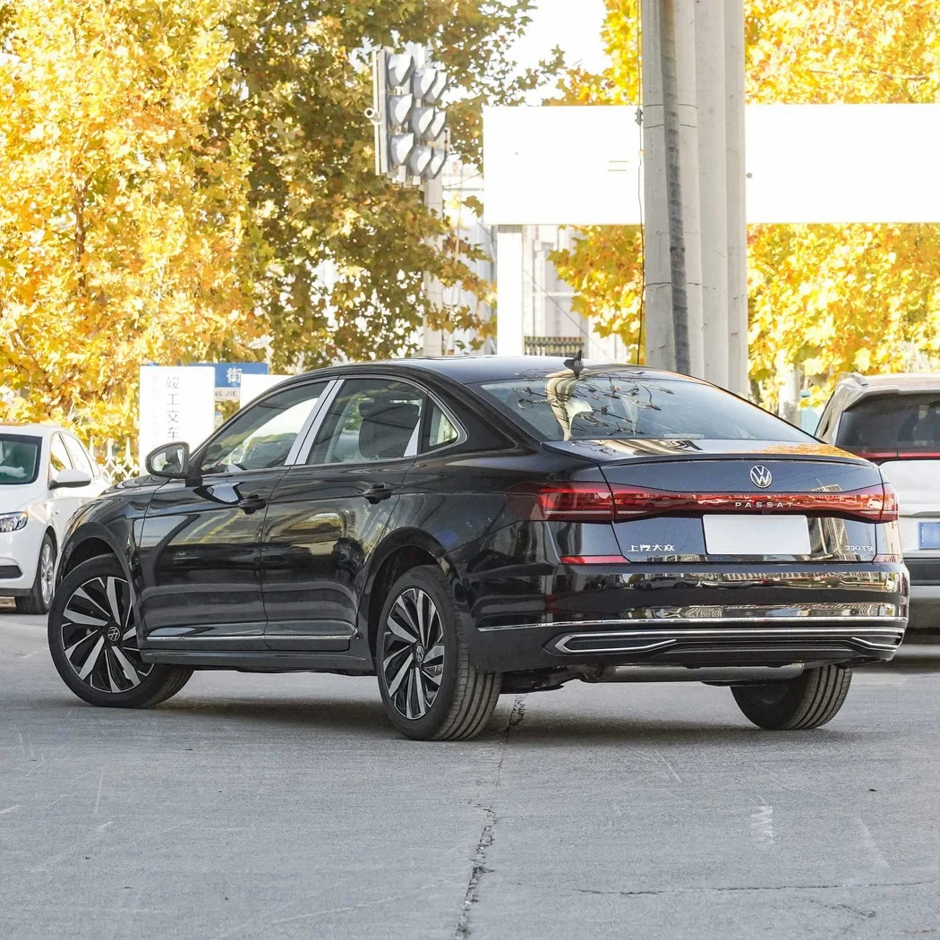 Оформление запасов экспорт VW Passat Большой Космический автомобиль Подержанный или новый Volkswagen бензиновый