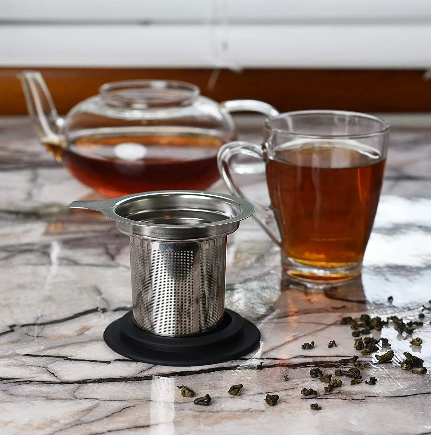 304 8/18 Fine Mesh Stainless Steel Loose leaf Tea Infuser Mesh Basket Strainer with Handle and Silicone Rimmed Lid