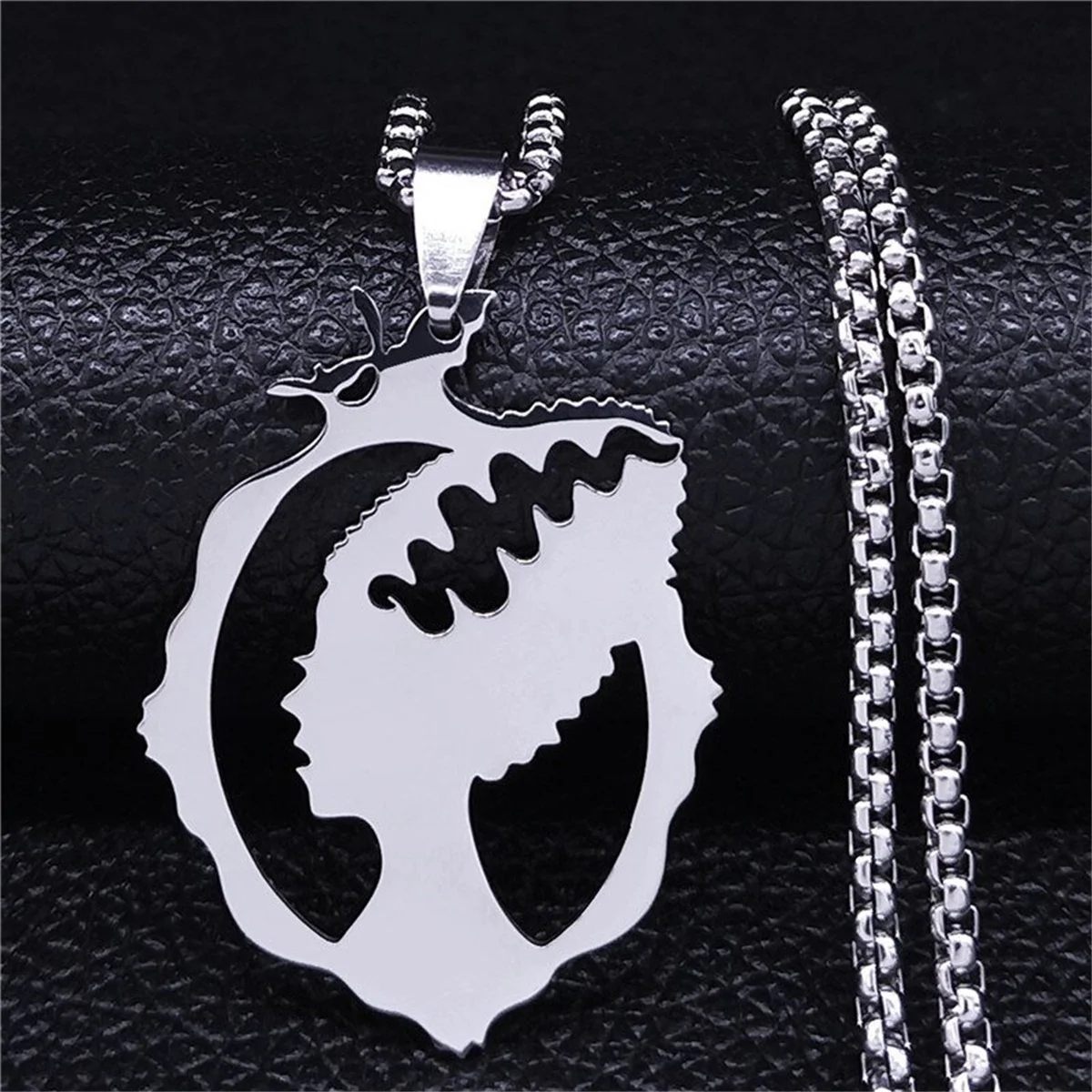 Ouj Witch On Broom With Cat Stainless Steel Pendant Necklace Alien Head Pendant Necklace