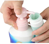 Hot Selling Innovative Product Ideas Reusable Portable Travel Accessories Squeeze Shampoo Bottle Toiletries Set