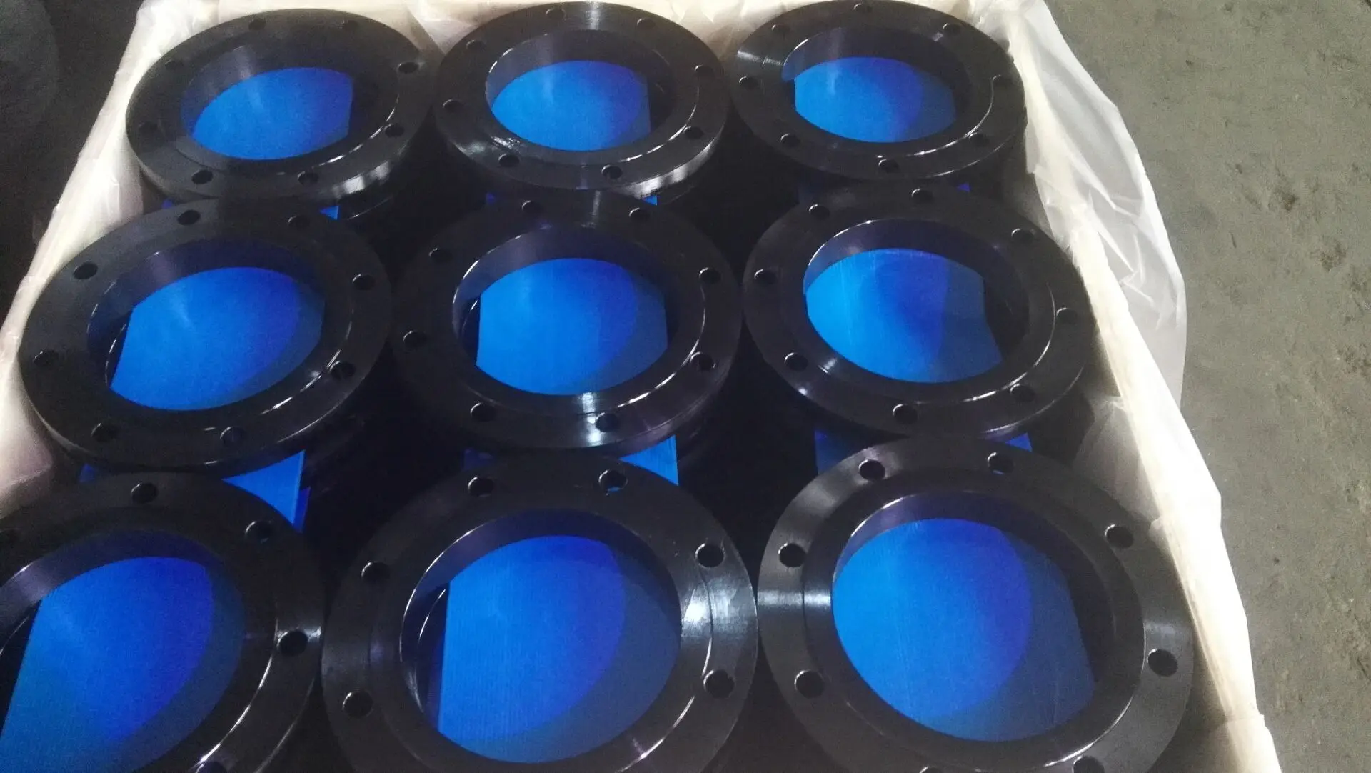 A105 flange manufacturers custom carbon steel weld flange, A105 black paint  carbon steel slip on flange