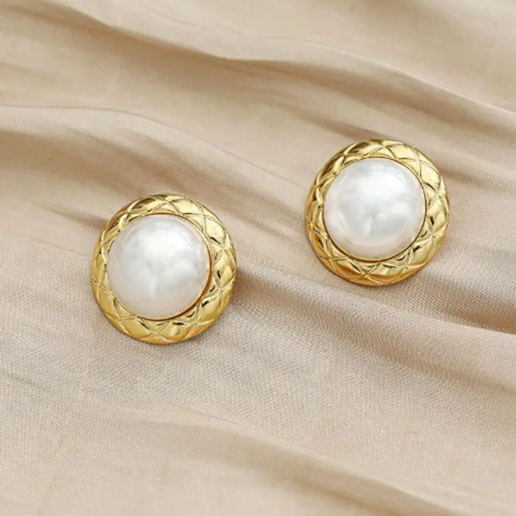 
Vintage Design Pearl Earrings Real Gold Plated Elegant Earrings Women Office Lady Accessories Wholesale 