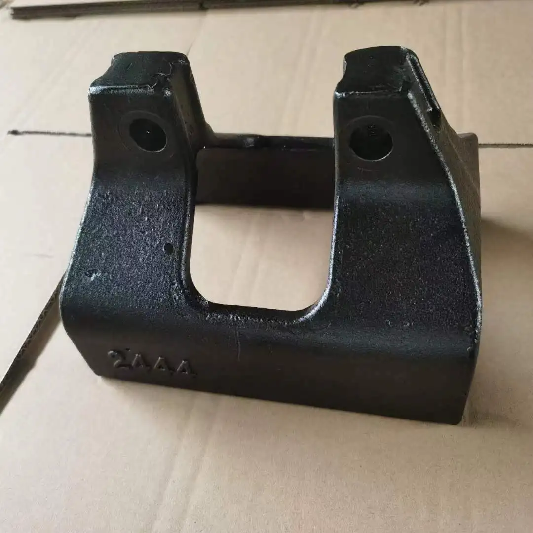Isuzu truck torsion bar support 2444 made in China