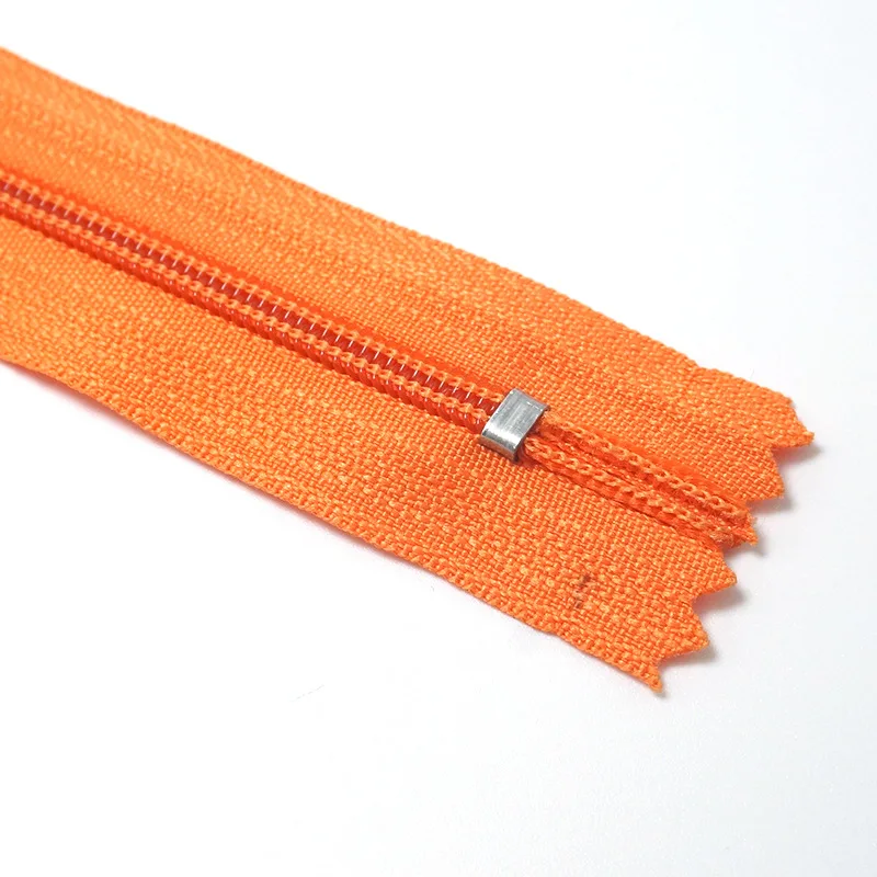 Stock 3# Self-Locking Nylon Zipper 20Cm Closed End Zipper Color Custom Suit Pants Garment Zipper