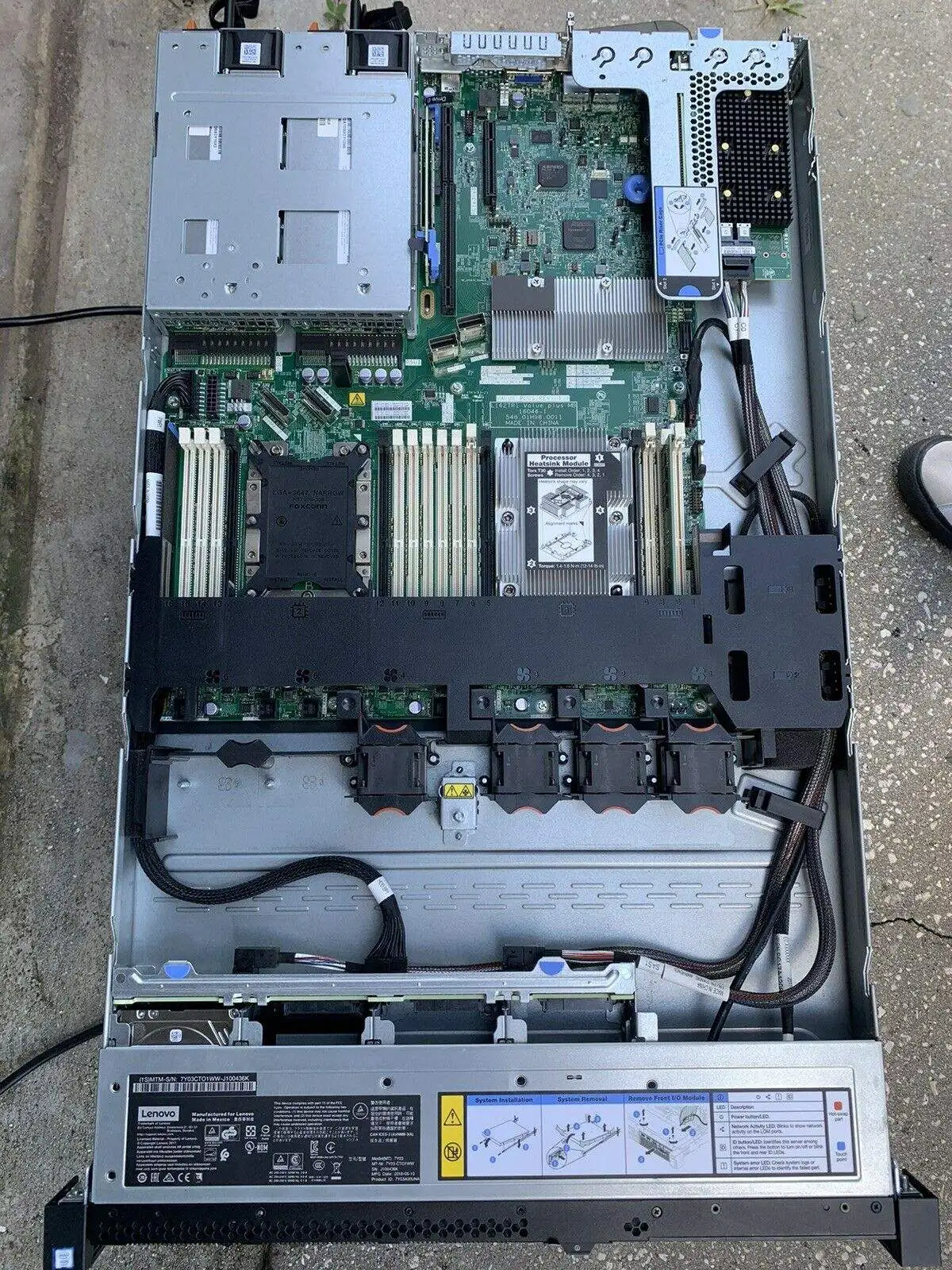original low price lenovo 1U server thinksystem SR570 xeon gold 6250 data center server