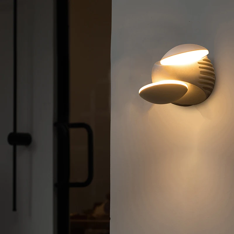 Hanging outdoor IP54 waterproof LED wall lamp ball split decoration two luminous pieces with human infrared sensing