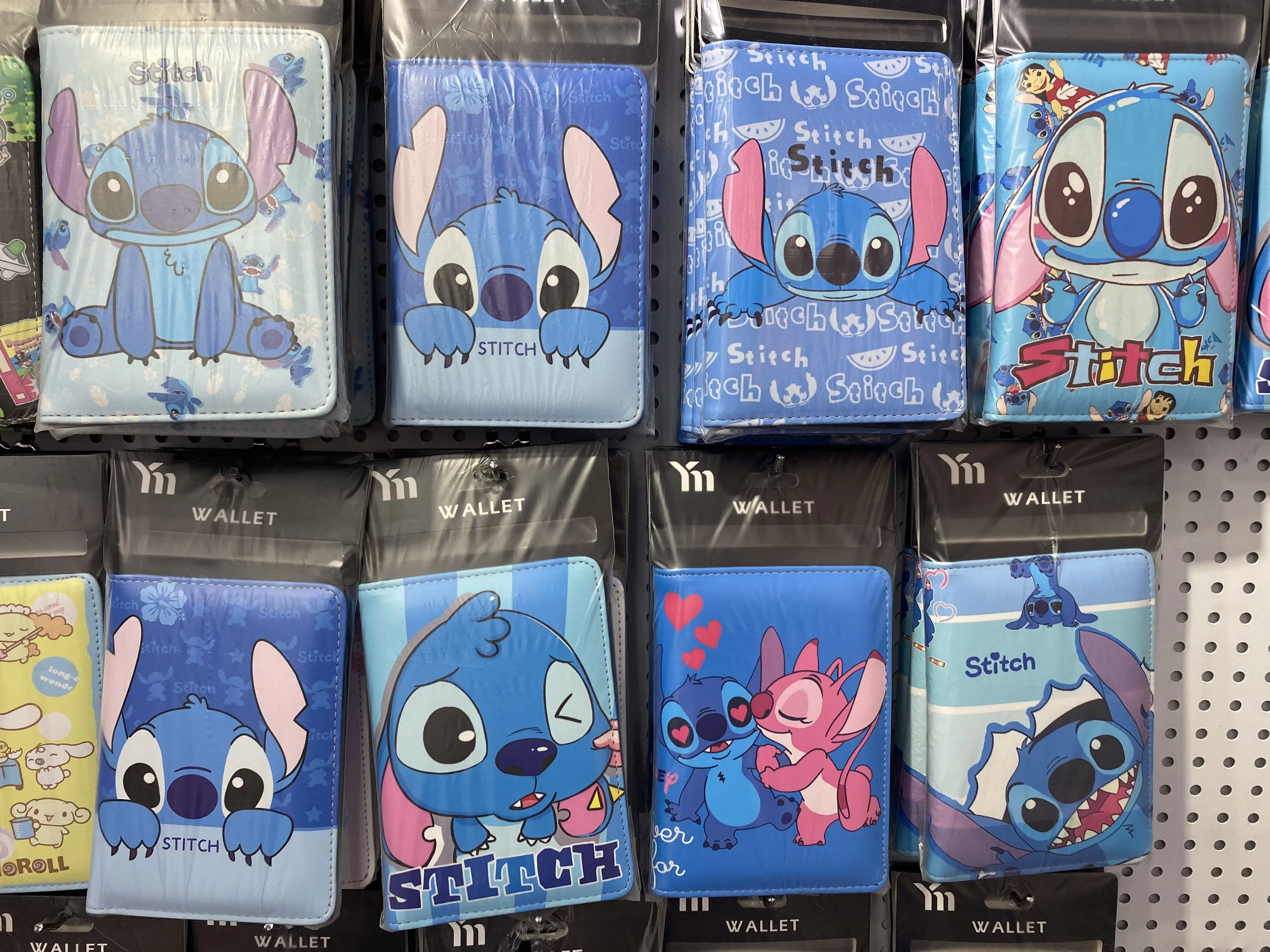 
2021 new arrivals lilo and stitch Demon Slayer Blade Japanese anime wallet collection 