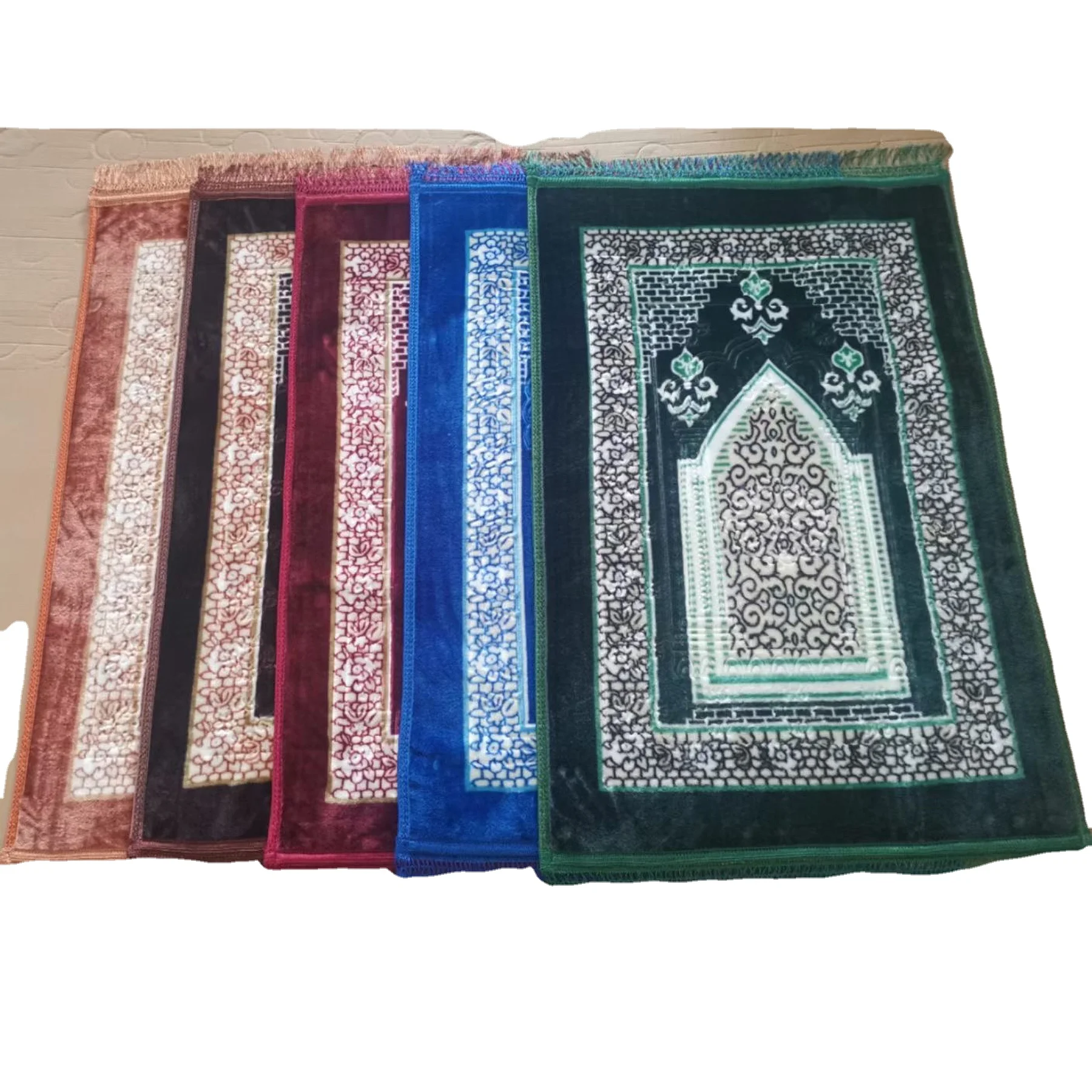 High Quality Jacquard Polyester Orthopedic Prayer Rug Non-Slip Outdoor Muslim Pray Mat Soft and Woven for Travel and Car Use