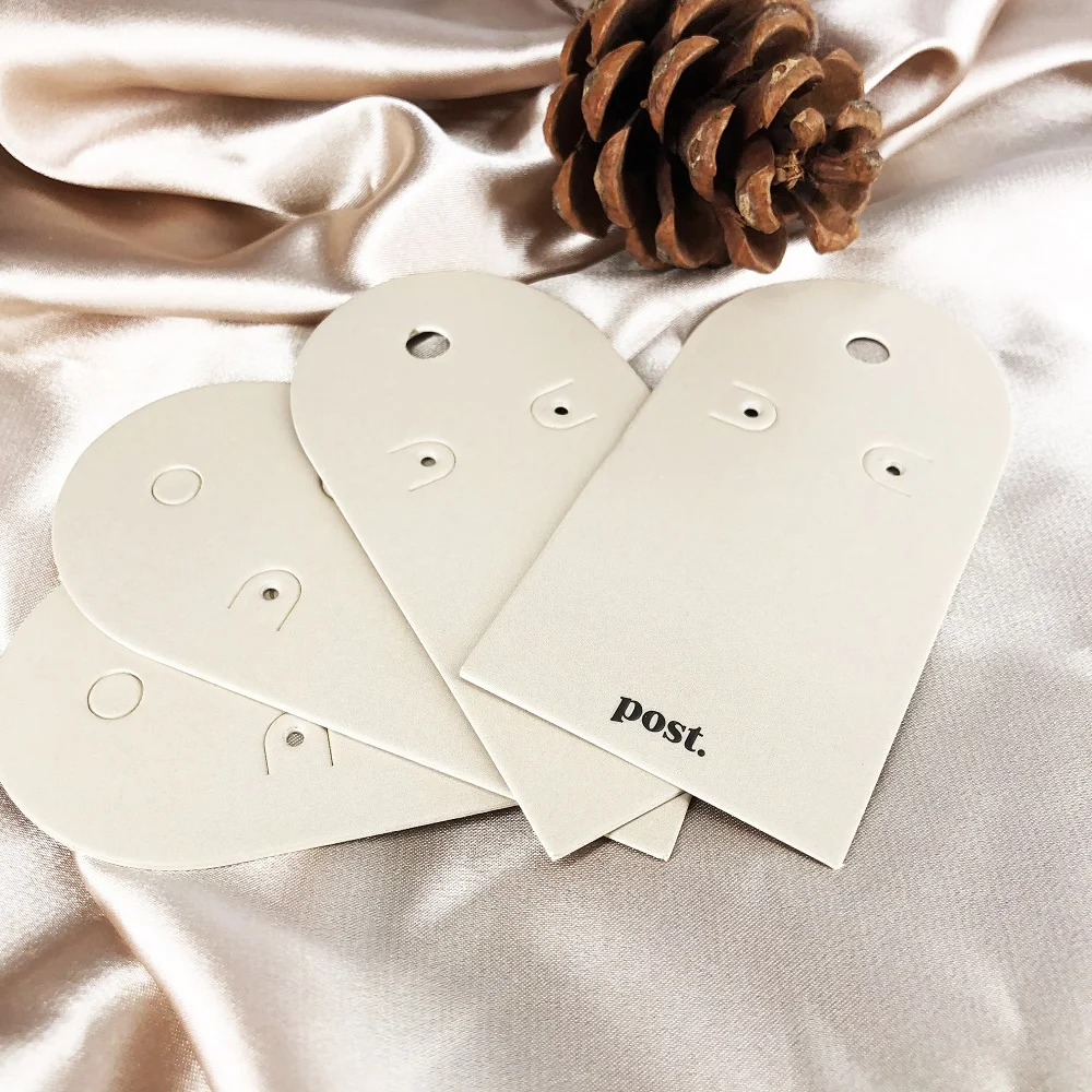 round shape paper jewelry tags with ear hole hang tag string printing logo garment paper tags