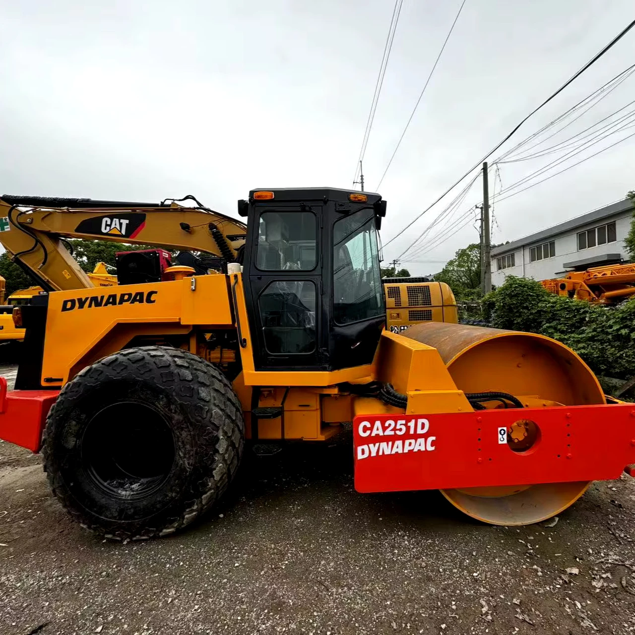 Original Good Quality Used Road Roller  Vibratory Soil Compactor with Detuz Engine Ca251d Road Roller