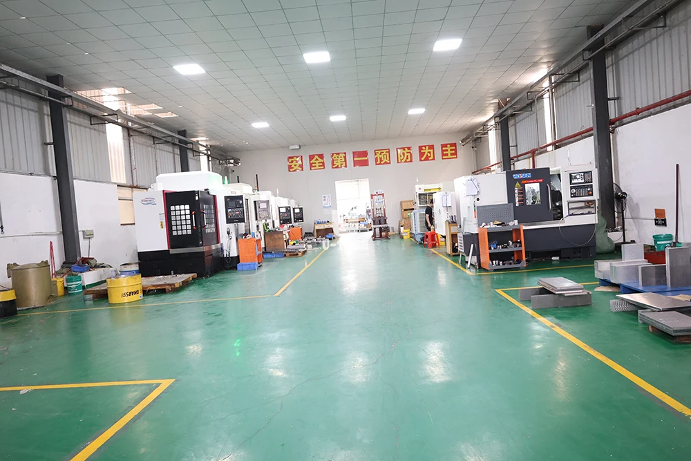 High quality SS P20 Aluminum 330ml 500ml 1L 2L Plastic Water Juice PET Bottle Stretch Blowing Mould