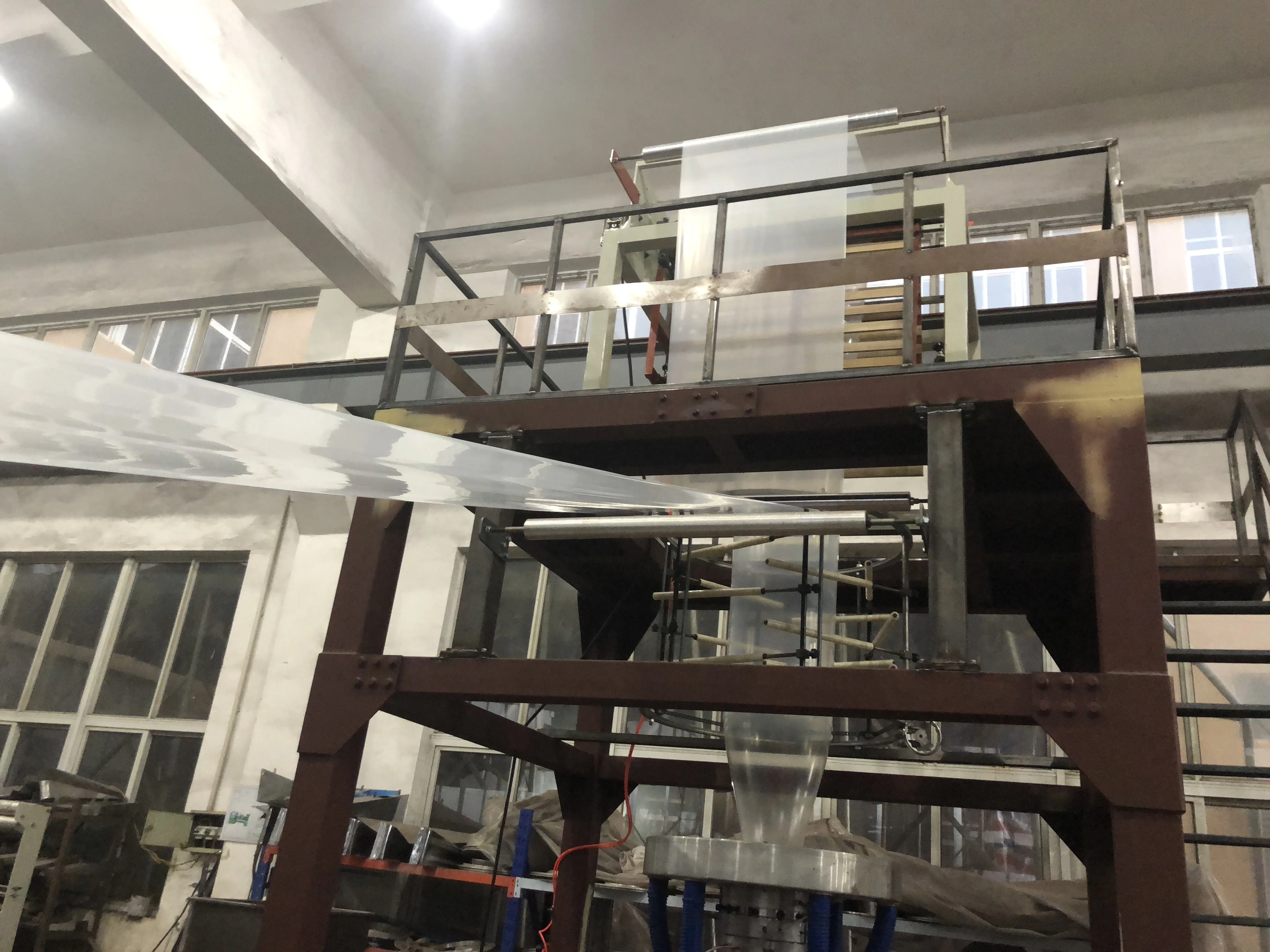 Heat PE Shrink Packing Film Blowing Machine Shrink Film  Extruder shrink wrapping machine